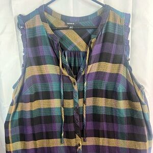 Torrid V Neck Ruffle Tank Crinkle Flannel Gauze Plaid Size 2 RN Number 14862